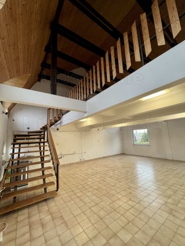 Eladó üzlethelyiség, Balatonlelleén 92.5 M Ft, 1 szobás