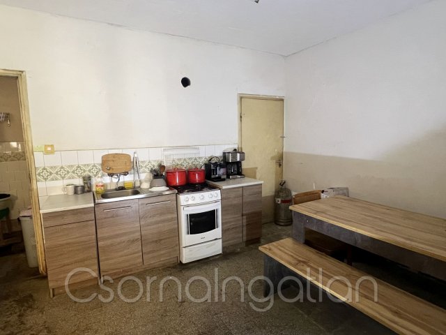 Eladó családi ház, Szilen 11.9 M Ft, 2 szobás