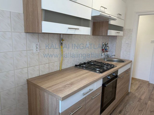 Eladó téglalakás, Nyíregyházán, Északi körúton 41.9 M Ft