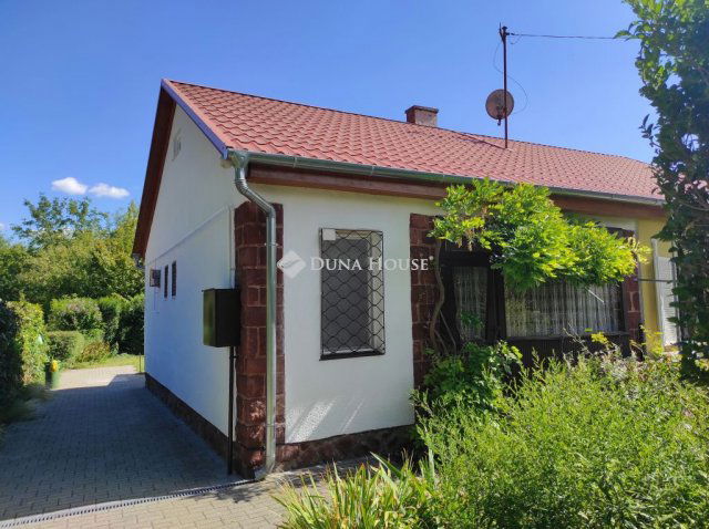 Eladó nyaraló, Fonyódon, Tiborc utcában 49.9 M Ft, 3 szobás