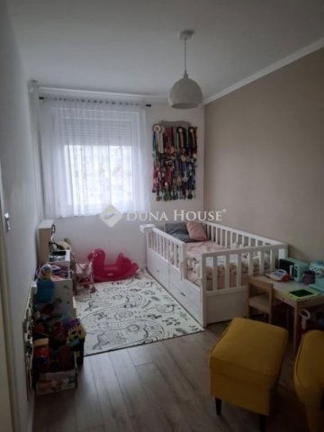 Eladó panellakás, Budapesten, XIV. kerületben 71.5 M Ft, 2 szobás