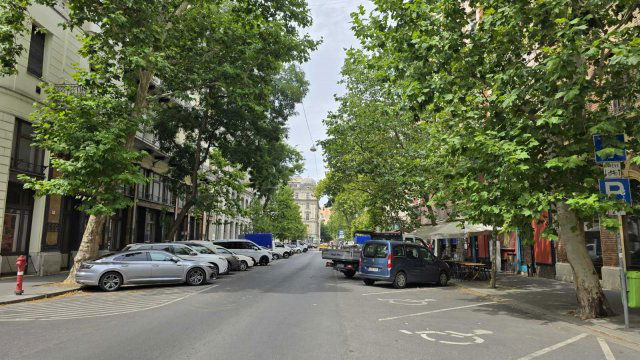 Kiadó téglalakás, albérlet, V. kerületben, Hold utcában