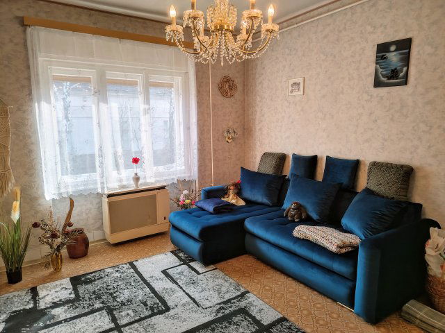 Eladó családi ház, Egerben 165 M Ft, 5 szobás