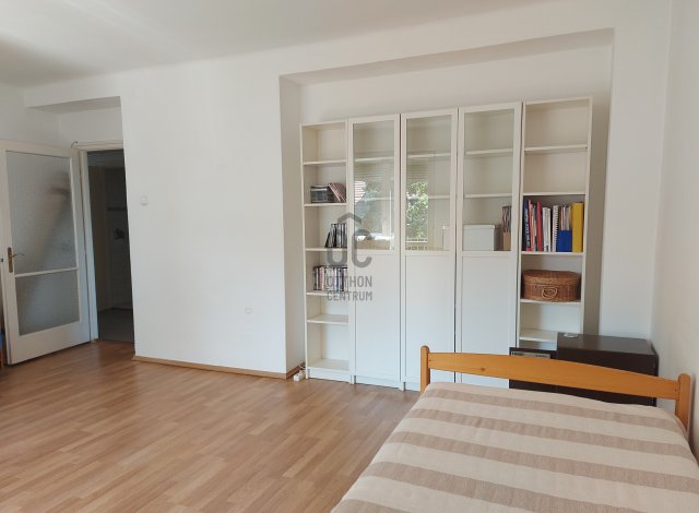 Eladó téglalakás, Budapesten, XIV. kerületben, Uzsoki utcában