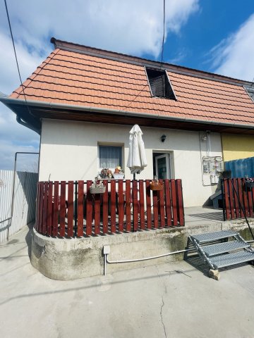 Eladó téglalakás, Kiskunlacházán 47.5 M Ft, 1+3 szobás