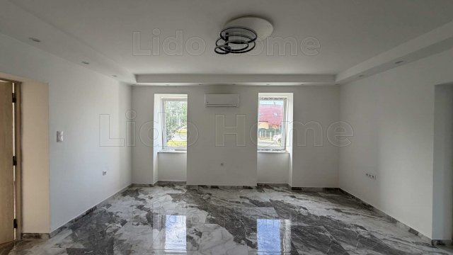 Eladó családi ház, Berhidán 64.99 M Ft, 5 szobás