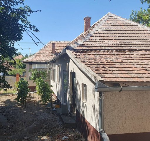 Eladó családi ház, Ecséden 20.9 M Ft, 3 szobás