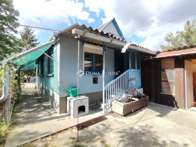 Eladó családi ház, Inárcson 45 M Ft, 4 szobás