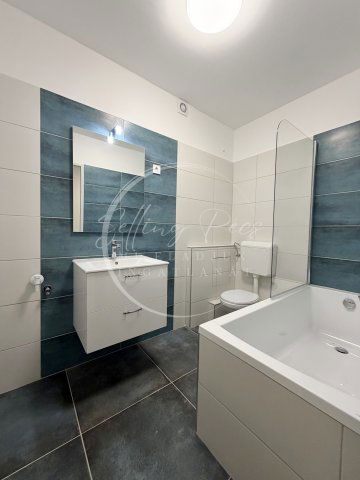 Eladó panellakás, Pécsett, Dóra utcában 57.9 M Ft, 3 szobás