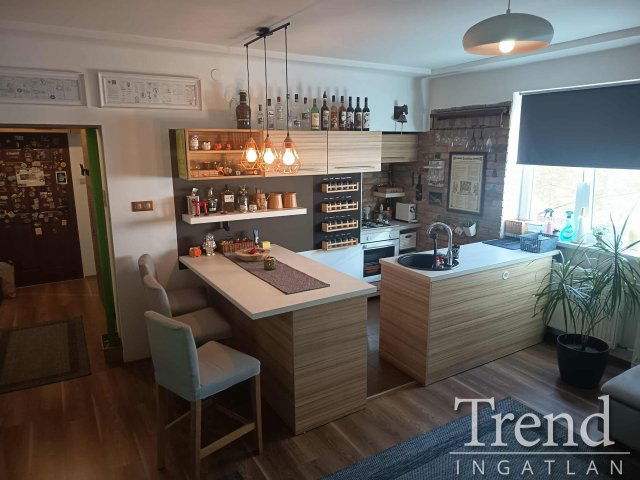 Eladó téglalakás, Dunaújvárosban 39.9 M Ft, 2 szobás