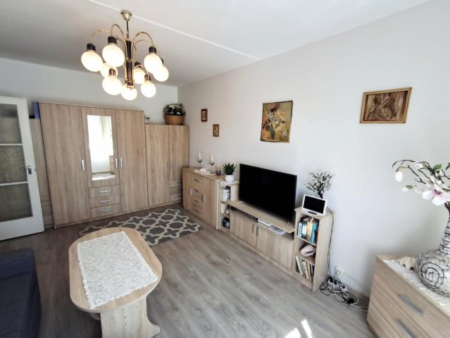 Eladó panellakás, Tatabányán 38.99 M Ft, 2 szobás