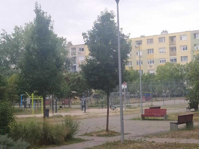 Eladó panellakás, Szegeden 69.9 M Ft, 2+2 szobás