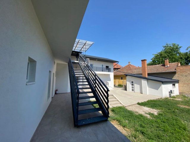 Eladó téglalakás, Cegléden 22.9 M Ft, 2 szobás