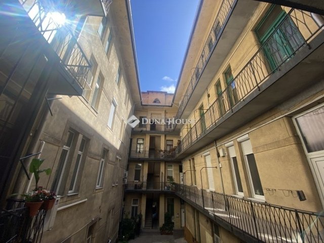 Eladó téglalakás, Budapesten, IX. kerületben 126.9 M Ft