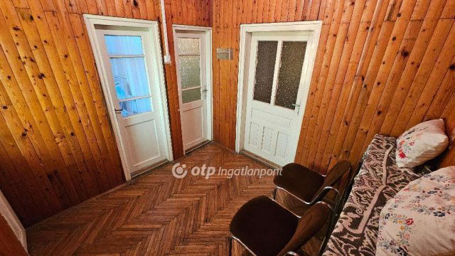 Eladó nyaraló, Mezőkövesden 25 M Ft, 2+2 szobás