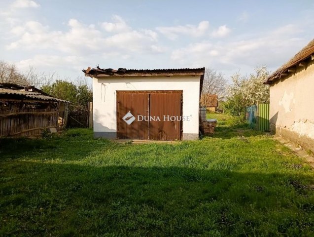 Eladó családi ház, Bajnán, Kossuth Lajos utcában 41.9 M Ft