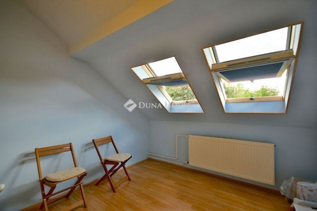 Eladó téglalakás, Budapesten, XVIII. kerületben 79.9 M Ft