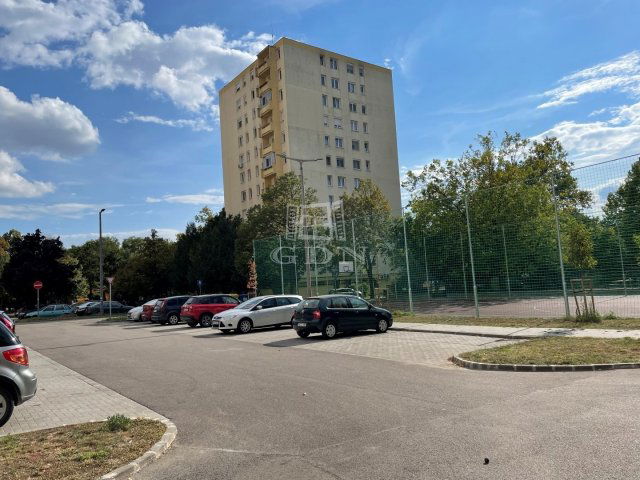 Eladó panellakás, Székesfehérvárott 48.9 M Ft, 2 szobás