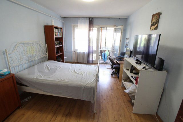 Eladó panellakás, Szegeden, Zsitva soron 46 M Ft, 3 szobás