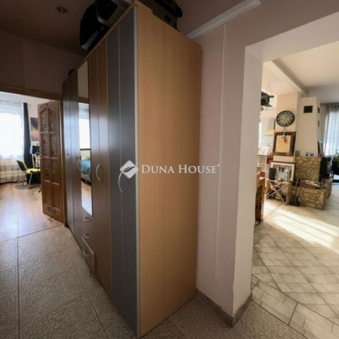 Eladó családi ház, Sárszentmihályon 155 M Ft, 6 szobás