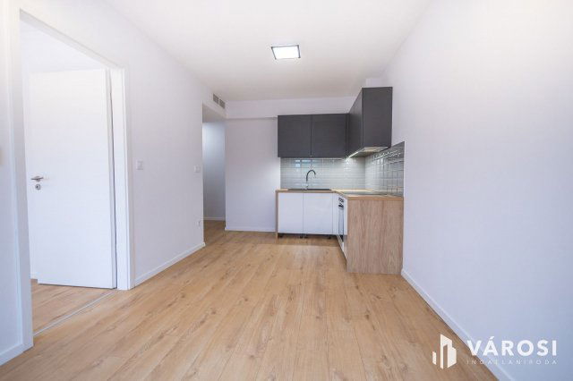 Kiadó téglalakás, albérlet, Hódmezővásárhelyen 150 E Ft / hó