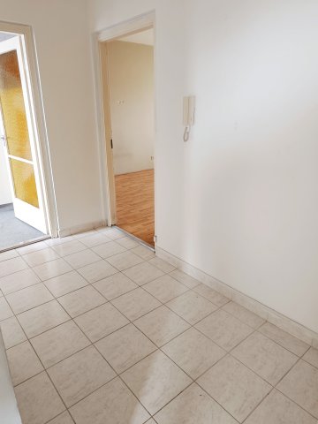 Eladó panellakás, Debrecenben, Boka Károly utcában 42.5 M Ft