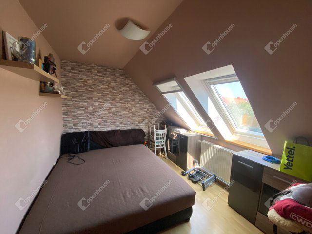 Eladó téglalakás, Mosonmagyaróváron 89.9 M Ft, 4 szobás