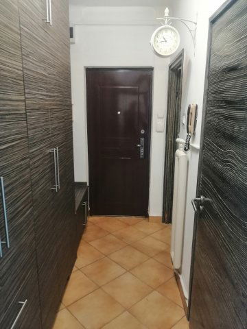 Kiadó téglalakás, albérlet, Tatabányán 185 E Ft / hó