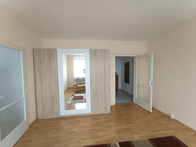 Eladó panellakás, Kecskeméten 44.9 M Ft, 2 szobás