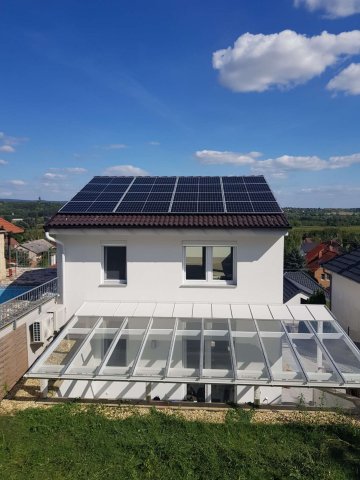 Eladó téglalakás, Hévízen 124.8 M Ft, 2+2 szobás