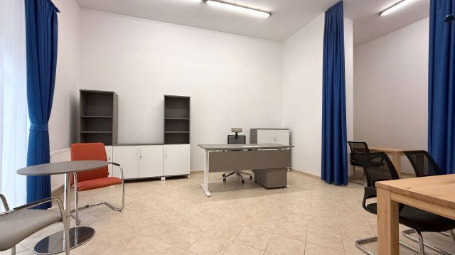 Kiadó iroda, Debrecenben 385 E Ft / hó, 3 szobás