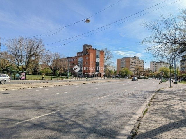 Eladó téglalakás, Budapesten, XIII. kerületben 52.9 M Ft