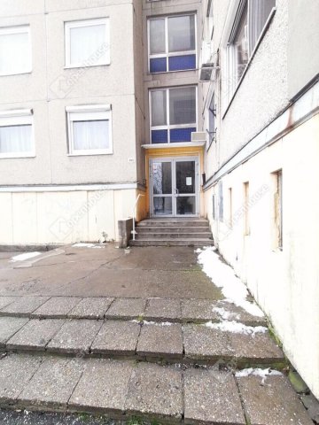 Eladó panellakás, Győrött 46.9 M Ft, 2 szobás