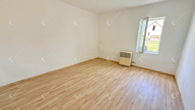 Eladó családi ház, Pándon 31.5 M Ft, 3 szobás