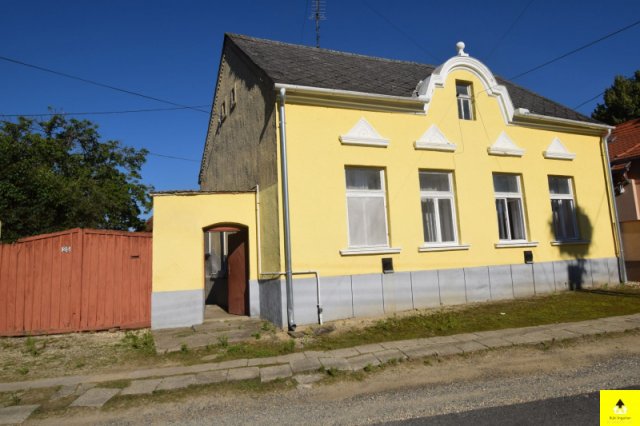 Kiadó családi ház, albérlet, Gyöngyösfaluban 150 E Ft / hó