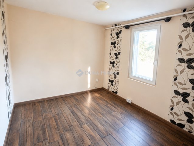 Eladó családi ház, Debrecenben 26 M Ft, 1 szobás