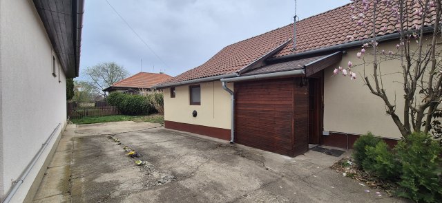 Eladó családi ház, Debrecenben 49.9 M Ft, 2 szobás