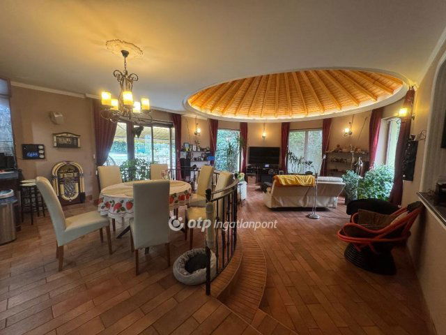 Eladó családi ház, Érden 149.999 M Ft, 5 szobás