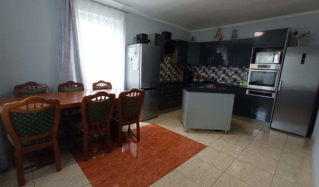 Eladó családi ház, Nyírpazonyon 83 M Ft, 5 szobás