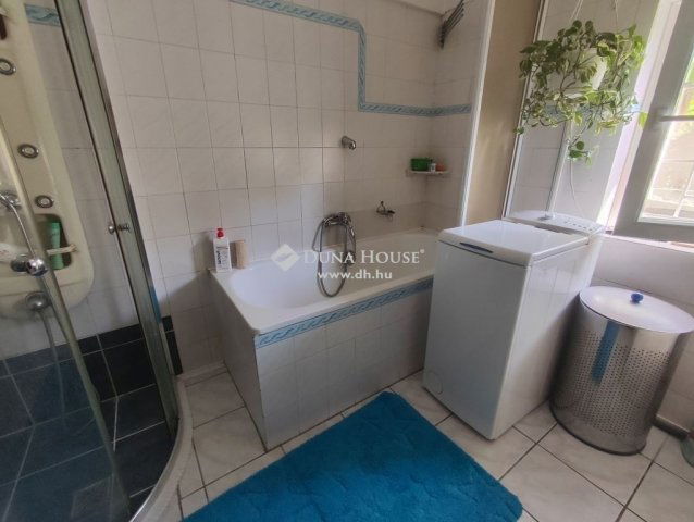 Eladó családi ház, Velencén 63 M Ft, 3 szobás