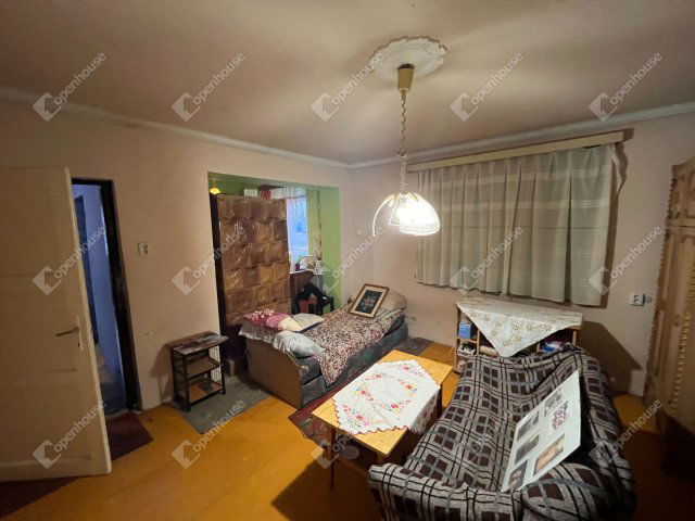 Eladó családi ház, Debrecenben 45 M Ft, 5+2 szobás