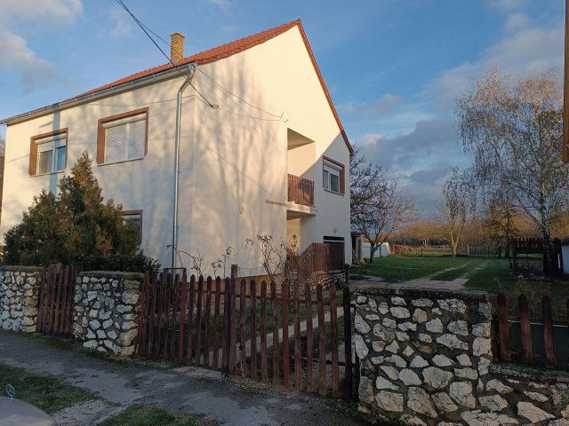 Eladó családi ház, Noszlopon 61.5 M Ft, 4 szobás