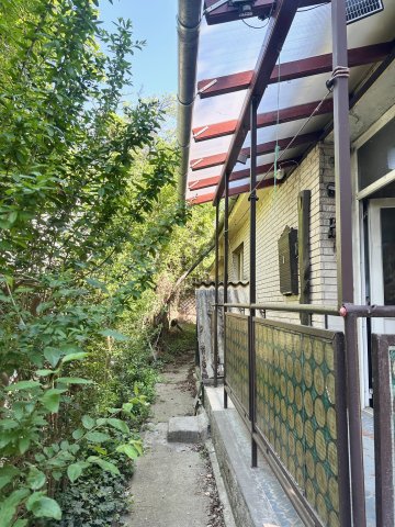 Eladó ikerház, Budapesten, XVIII. kerületben 39.99 M Ft, 1 szobás