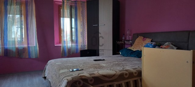 Eladó családi ház, Egyeken 9.8 M Ft, 2 szobás