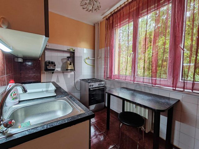 Kiadó panellakás, albérlet, Szegeden 150 E Ft / hó, 2 szobás