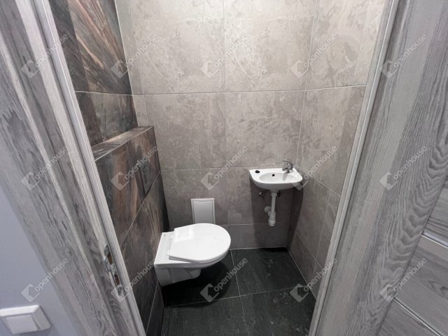 Kiadó téglalakás, albérlet, Sopronban 250 E Ft / hó, 3 szobás