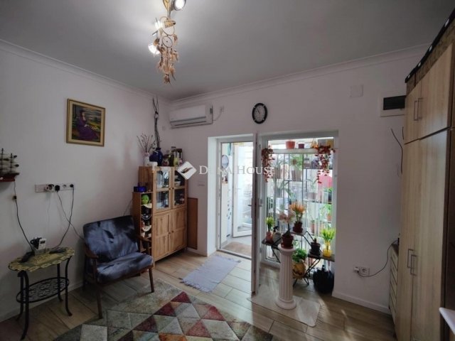 Eladó téglalakás, Nagytarcsán 54.9 M Ft, 2 szobás