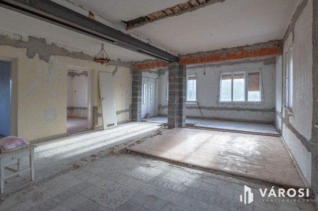 Eladó családi ház, Szeghalmon 12.9 M Ft, 3 szobás