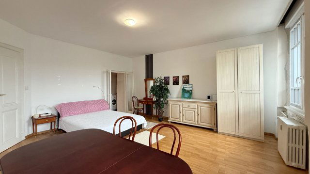 Kiadó téglalakás, albérlet, Debrecenben 220 E Ft / hó, 2 szobás