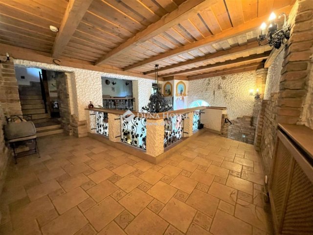 Eladó üzlethelyiség, Szentendrén 170 M Ft / költözzbe.hu
